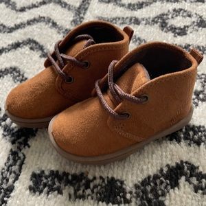 Baby boy boots. Size 4. NEVER WORN